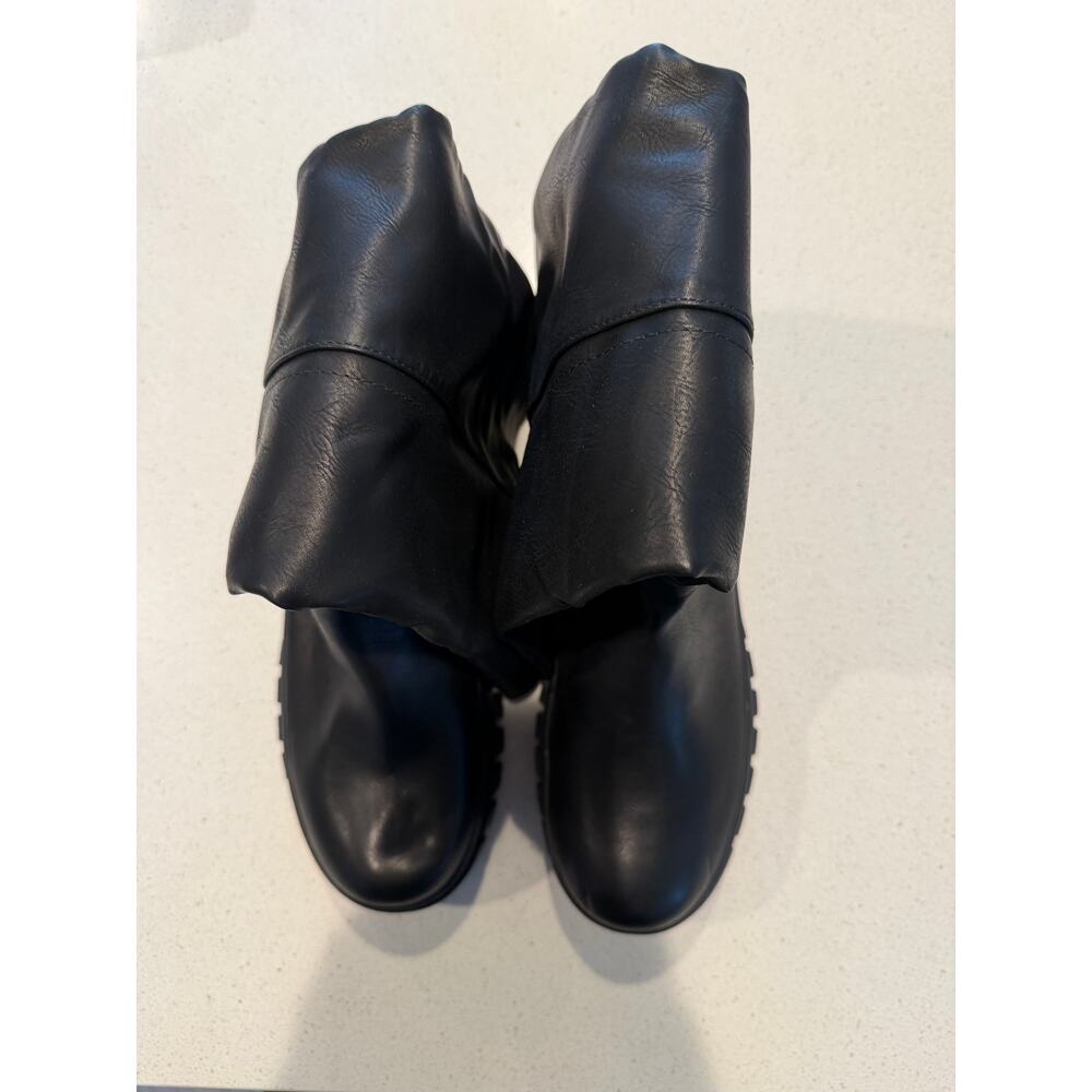 MIA Ry Lug Sole Knee High Platform Boot‎ in Black Size 11